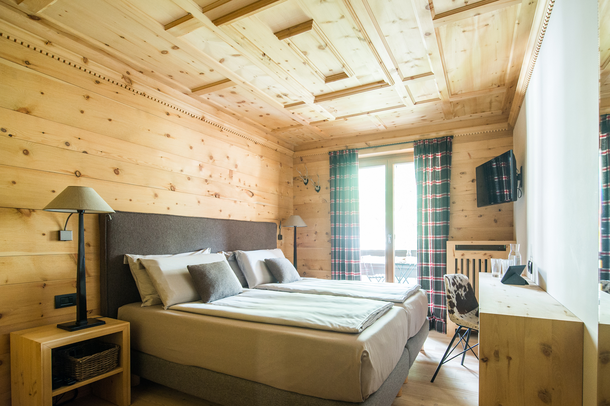 italien, bormio, Santa Caterina - Valdidentro, livigno, snowboard reisen, skiurlaub, berlin bus, busreisen, gruppenreisen, skireisen, sporthotel, kinder ski, sportclub, skihütte, preiswert, genzianella, familienreisen