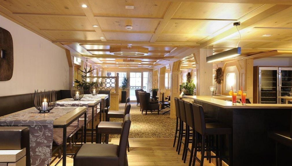 Sportclub Silvretta Montafon - Bar skireisen, österreich, busreisen, günstig, montafon, gaschurn, snowboardreisen, familie, berlin,